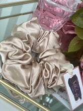 Load image into Gallery viewer, Extra Large Scrunchie
